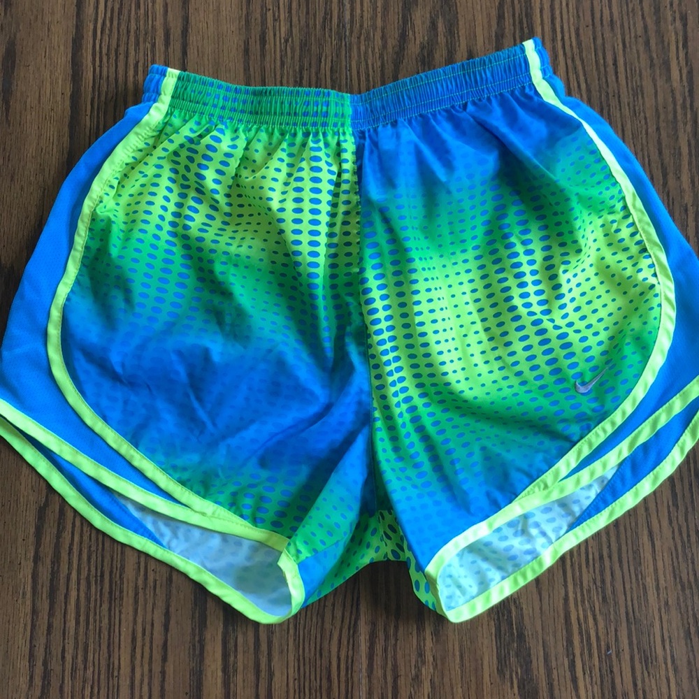 Nike running shorts - Picture 4 of 4